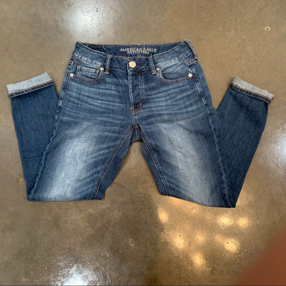 American eagle cropped mom jeans